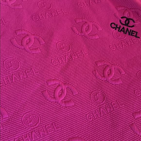Chanel Fuchsia Women's Tracksuit-NWOT - Picture 2 of 4